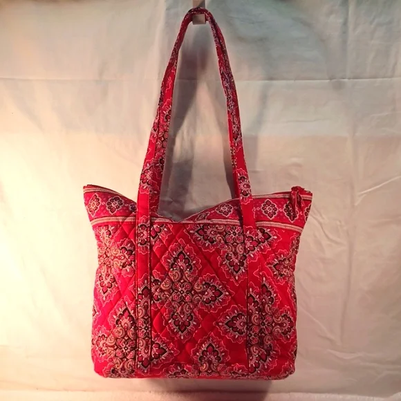 Vera Bradley Tote/Shoulder Bag in Frankly Scarlet Pattern Super Clean Zero Wear! - Picture 2 of 8